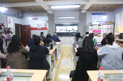深化文創合作，共育設計人才——湖南師范大學孫舜堯教授赴我校藝術設計與建筑學院交流側記